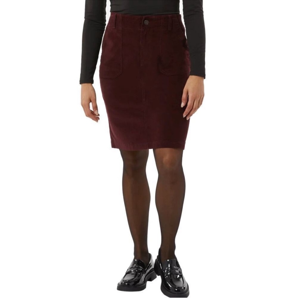 NWT 32 degree heat Burgundy Corduroy Skirt zip up pockets size L beautiful!